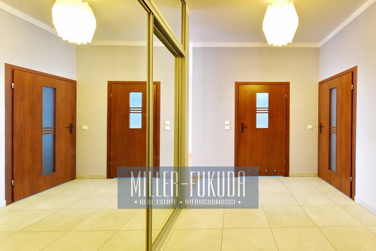 Apartment in Warszawa - Photo 9