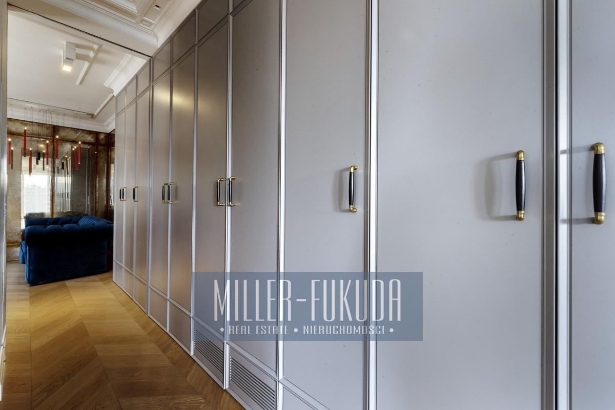 Apartment in Warszawa - Photo 9