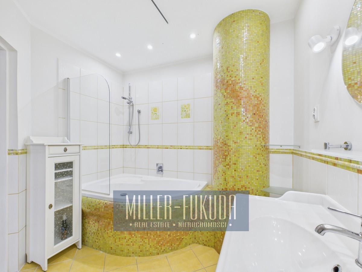 Apartment in Warszawa - Photo 9
