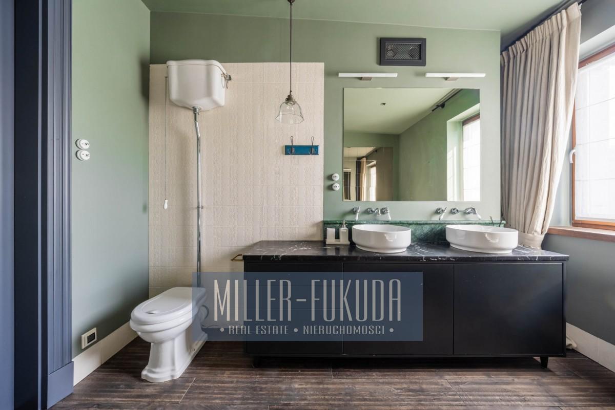 Apartment in Warszawa - Photo 9