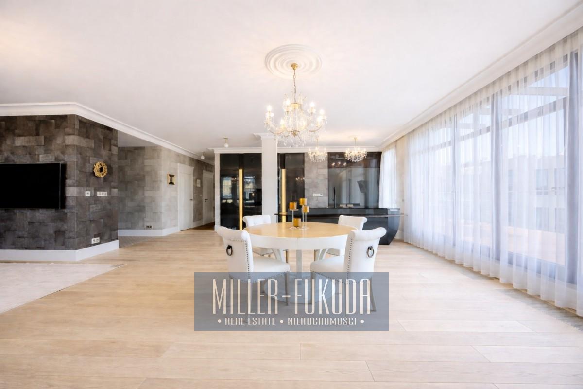 Apartment in Warszawa - Photo 5