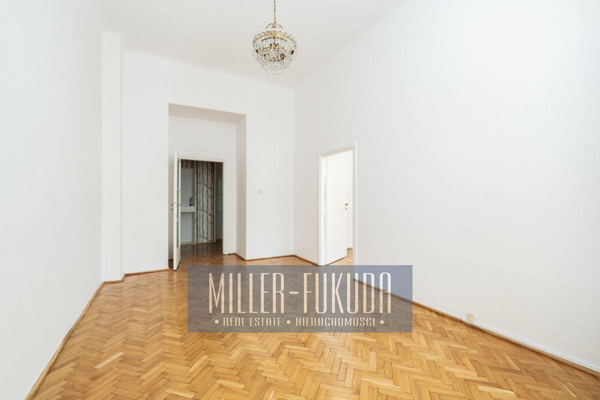 Apartment in Warszawa - Photo 6