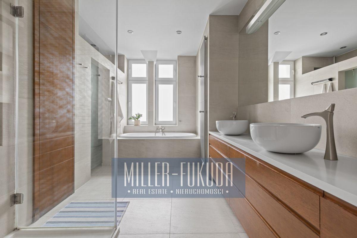 Apartment in Warszawa - Photo 9