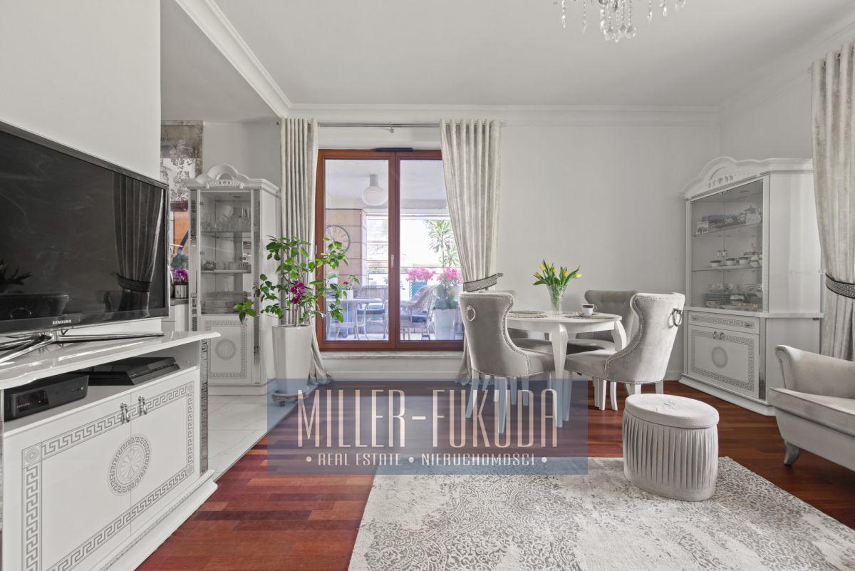 Apartment in Warszawa - Photo 2