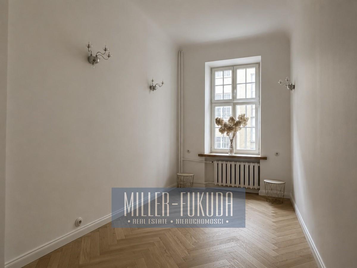 Apartment in Warszawa - Photo 4