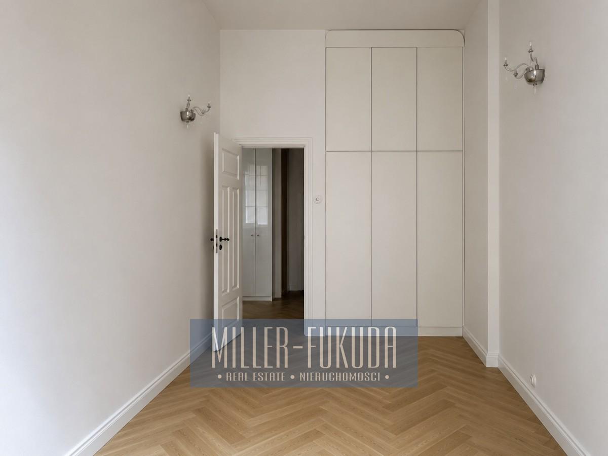 Apartment in Warszawa - Photo 5