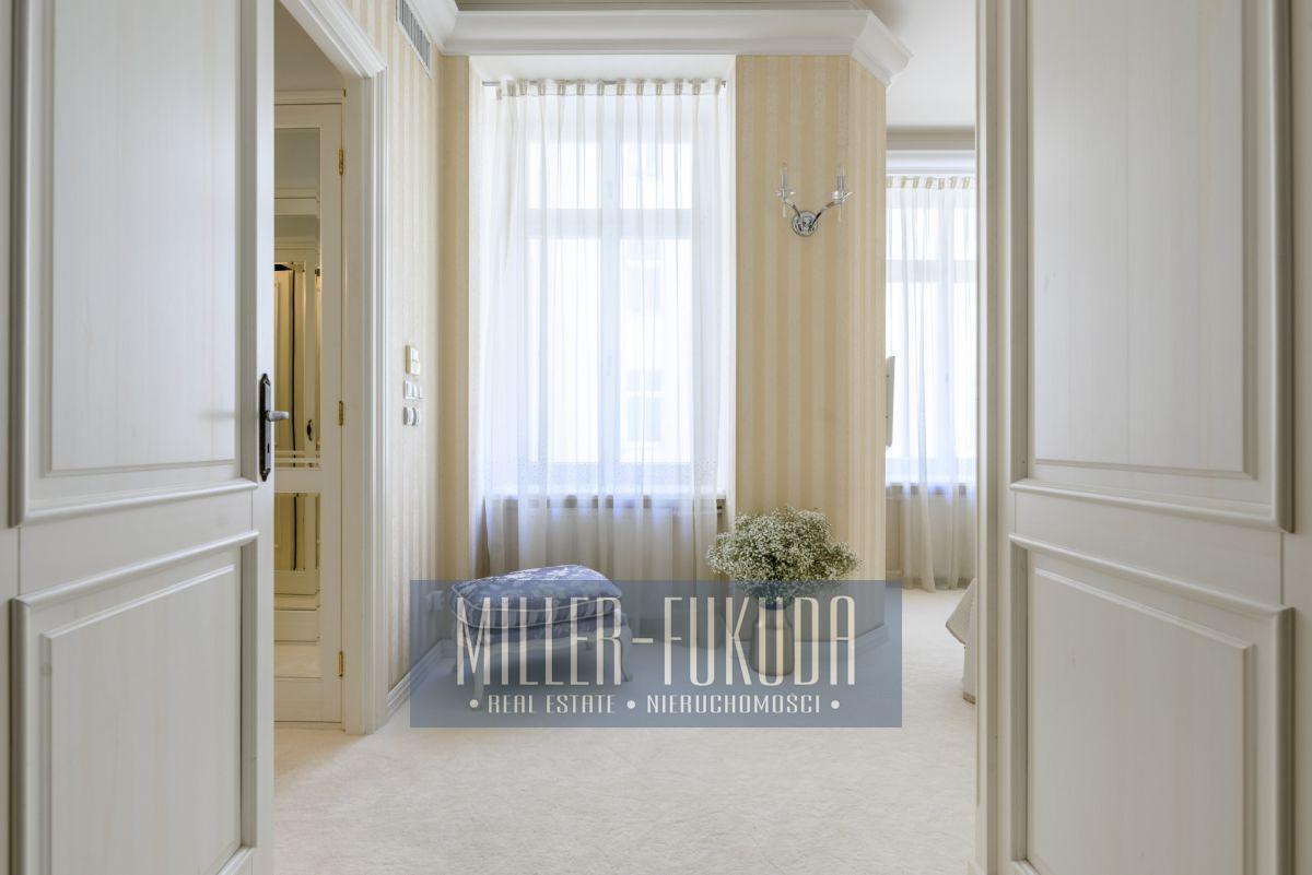 Apartment in Warszawa - Photo 6