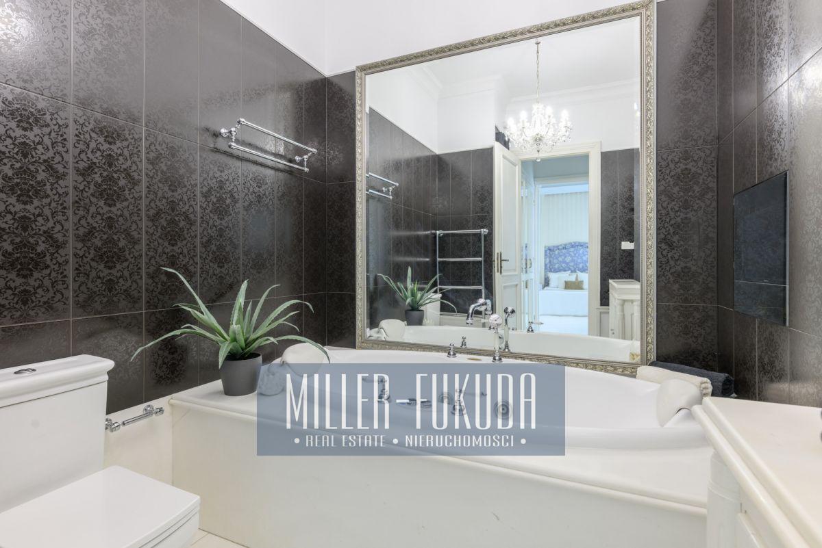 Apartment in Warszawa - Photo 9