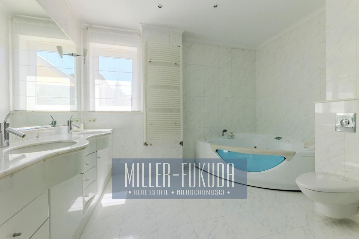 Apartment in Warszawa - Photo 15