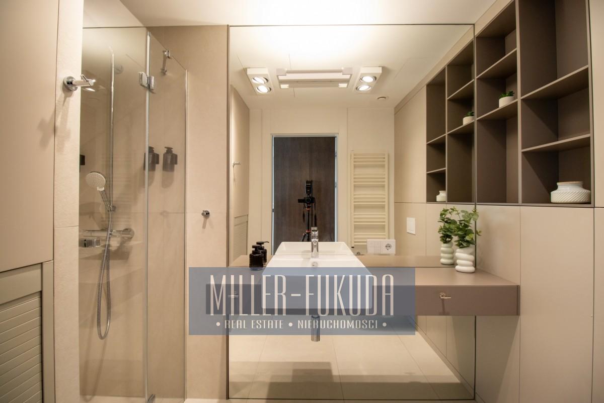 Apartment in Warszawa - Photo 9