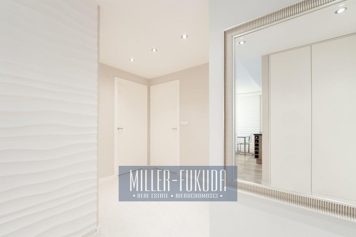 Apartment in Warszawa - Photo 9
