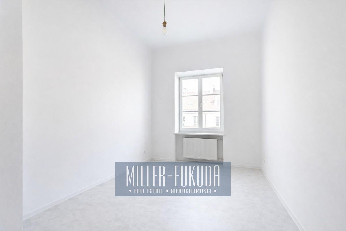 Apartment in Warszawa - Photo 4