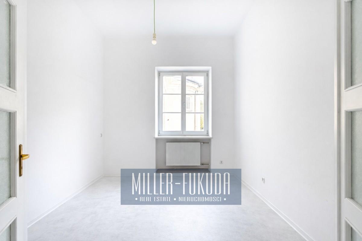 Apartment in Warszawa - Photo 5