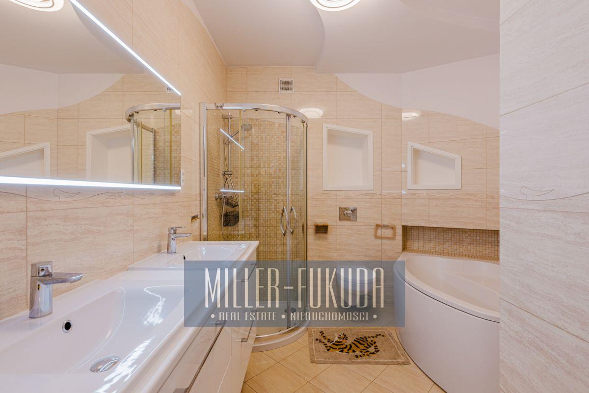 Apartment in Warszawa - Photo 5