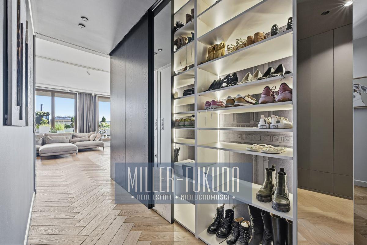 Apartment in Warszawa - Photo 9