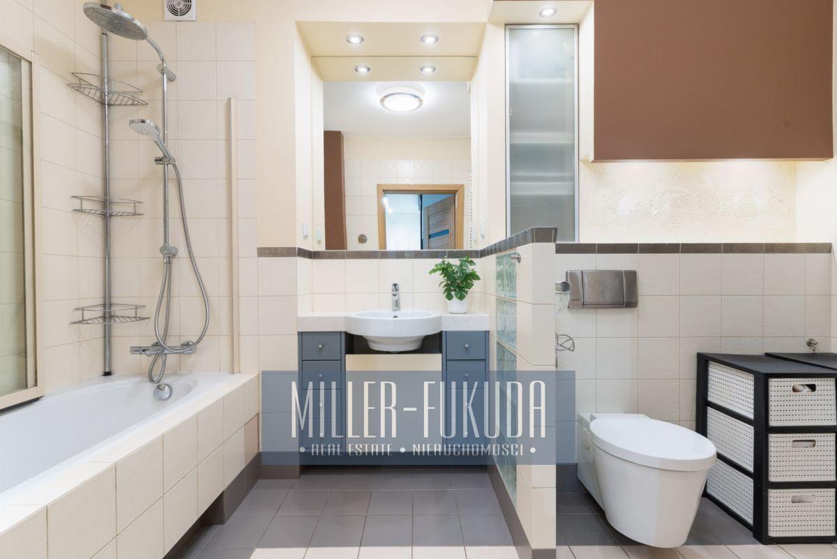 Apartment in Warszawa - Photo 9